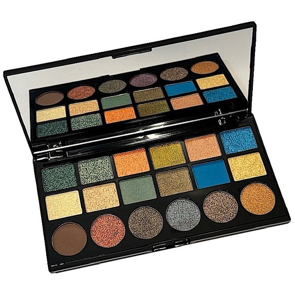 KleanColor Tropical Passion Eyeshadow Palette - Picture 1 of 3